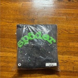 Spyder Gray Sweater with Green Accents